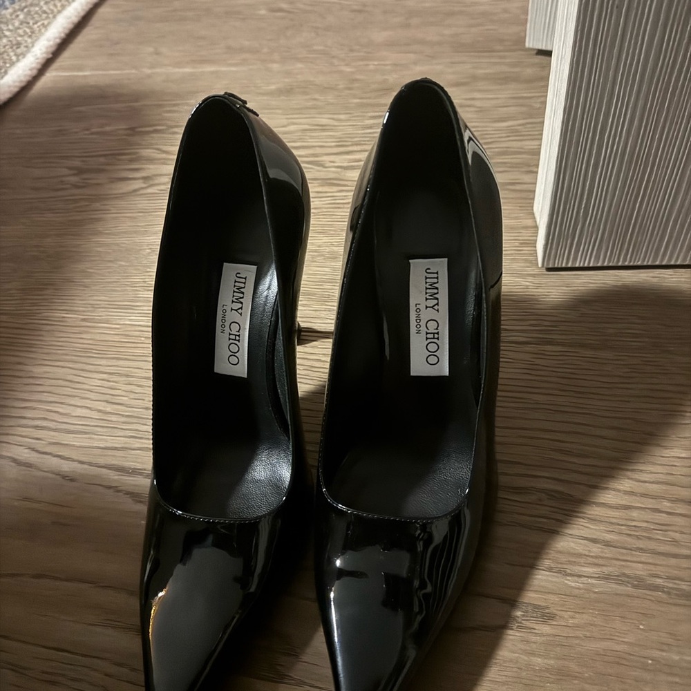 Jimmy Choo ixia 95 patent Black Heels